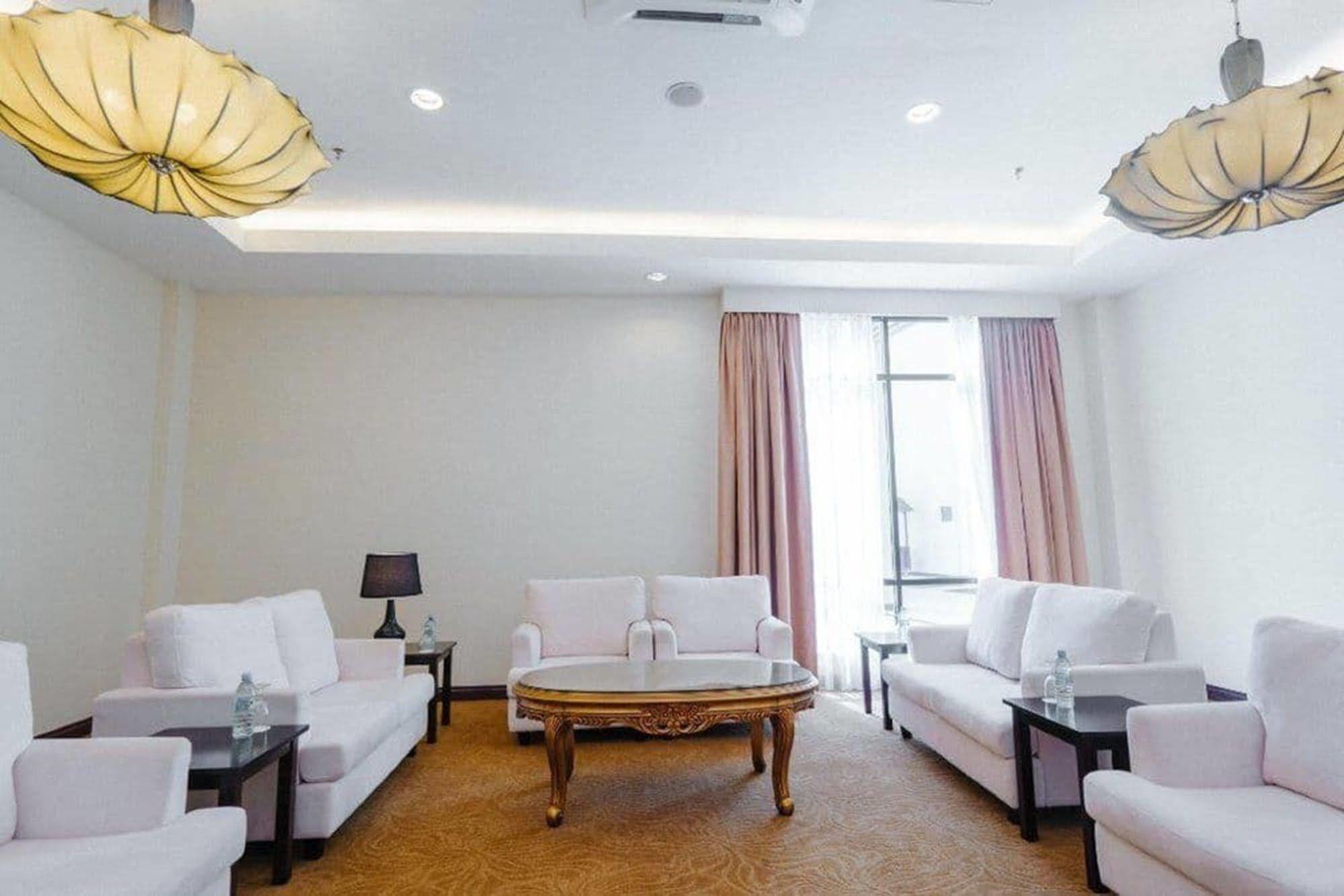 Raia Hotel & Convention Centre Terengganu Kuala Terengganu Extérieur photo