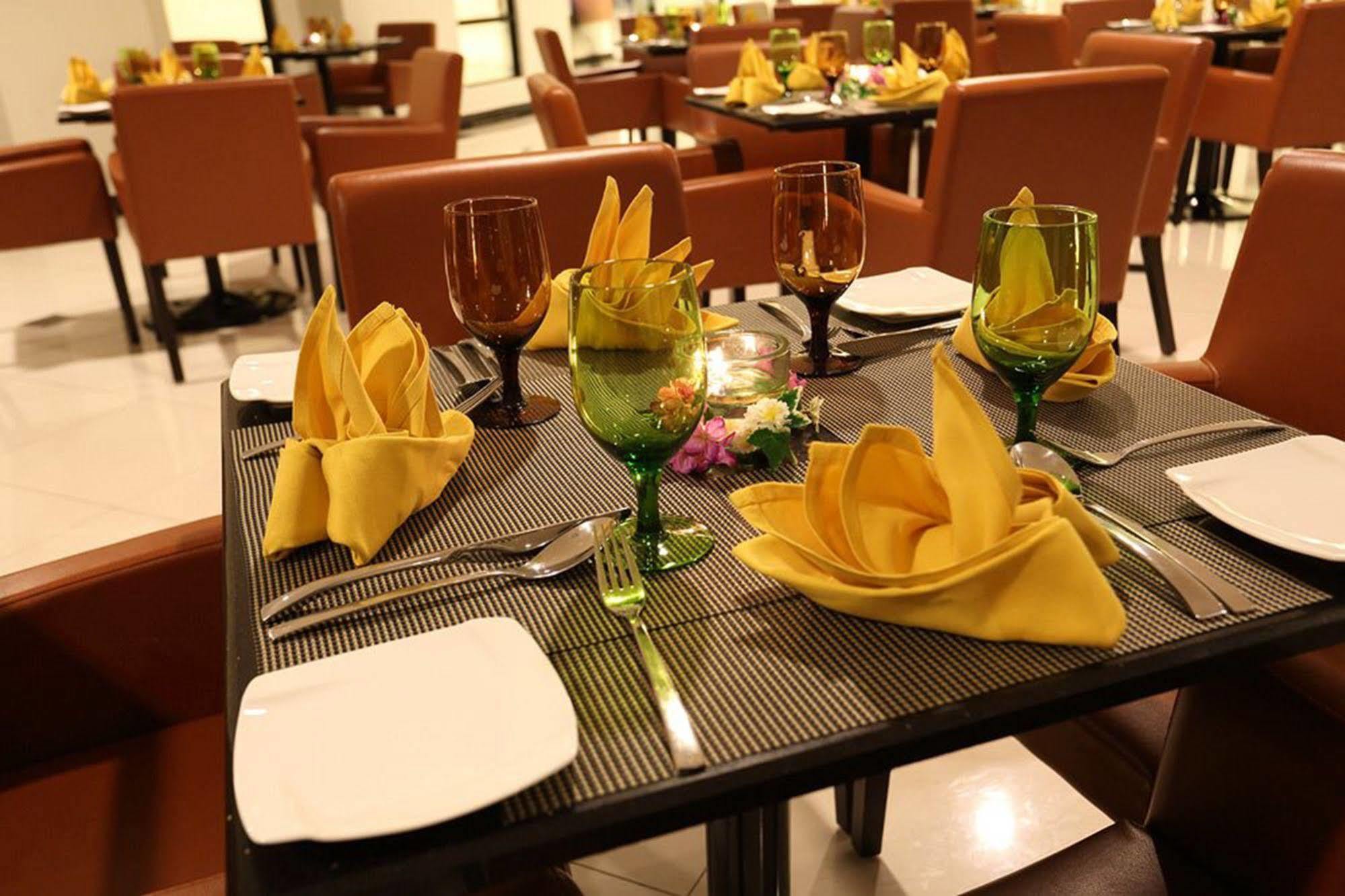 Raia Hotel & Convention Centre Terengganu Kuala Terengganu Extérieur photo